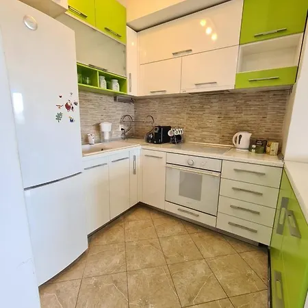 Atena - Modern, Cozy & Bright 1br Free Parking Appartamento