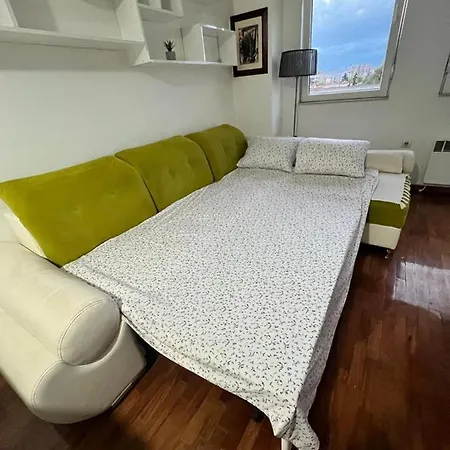 Appartamento Atena - Modern, Cozy & Bright 1br Free Parking Skopje